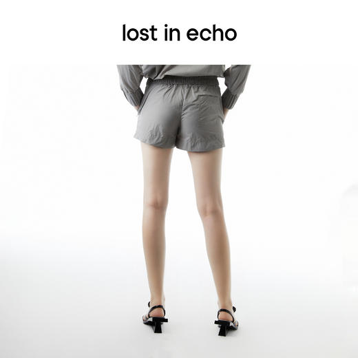 lost in echo设计师品牌Aliz系列微皱肌理罗纹腰抽绳运动短裤 商品图4