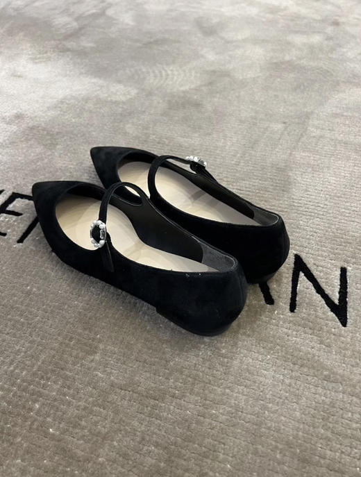 好折¥1499！SW dazzle 珍珠扣尖头平底鞋 商品图2