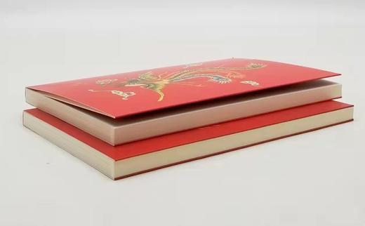 主题笔记本：《织色入史笺》两册，100g米色道林纸，21cm*13cm，合售40元。

装帧：锁线薄胶并用帆布包边，可大尺度近180度平摊，随心书写，随意勾画，每册内页160页，18幅图 商品图1