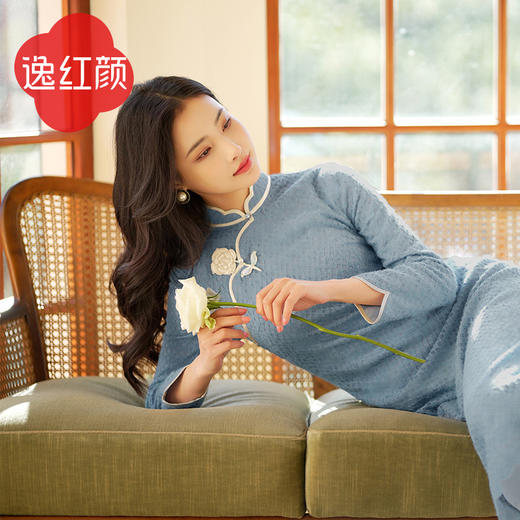 逸红颜洛冰2025春季新款旗袍改良版连衣裙女格纹V领印花长袖透气 商品图1