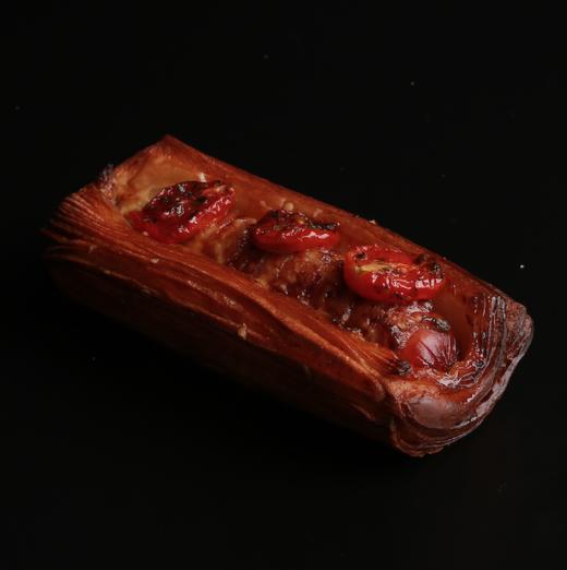百货世界-OUR Bakery香肠起酥包Sausage Pastry 商品图0