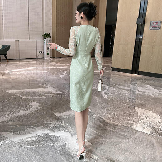 BT-7127 2023春季 气质提花收褶拼接蕾丝落肩绣连衣裙法式茶歇一步裙 商品图4