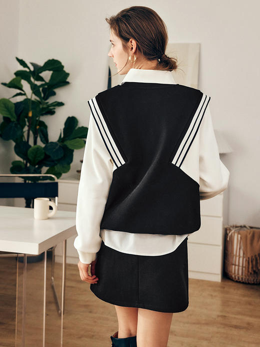 OLrain欧芮儿法式假两件卫衣女春季2023新款时尚拼接设计感上衣 商品图2