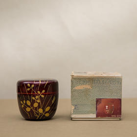 朱漆描金三叶草茶入