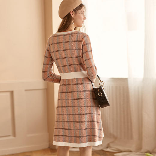 OLrain欧芮儿法式格子针织连衣裙女早春2025年新款收腰小香风裙子 商品图2