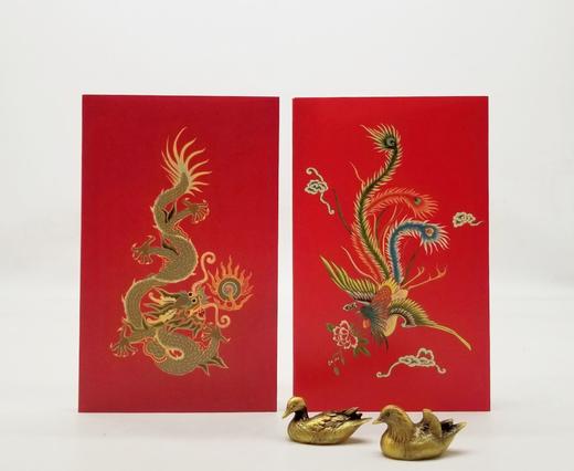 主题笔记本：《织色入史笺》两册，100g米色道林纸，21cm*13cm，合售40元。

装帧：锁线薄胶并用帆布包边，可大尺度近180度平摊，随心书写，随意勾画，每册内页160页，18幅图 商品图0