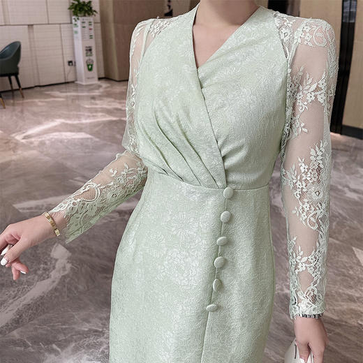 BT-7127 2023春季 气质提花收褶拼接蕾丝落肩绣连衣裙法式茶歇一步裙 商品图2