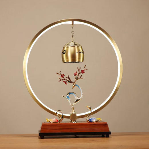 一鹿相伴多功能音乐吊炉  寓意美好 工艺精湛 音乐机  熏香炉 工艺摆件 商品图0