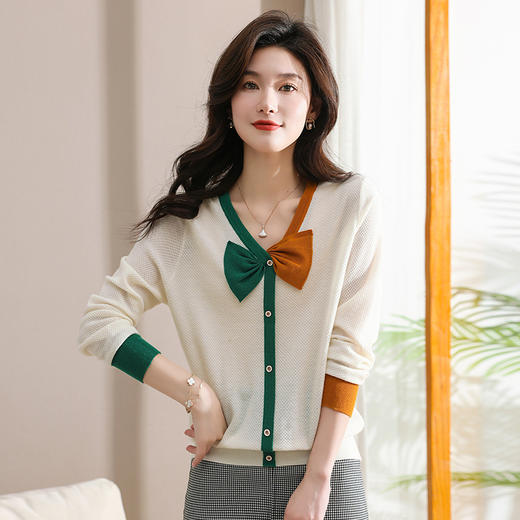 V领洋气薄款针织上衣，早春小衫时尚蝴蝶结打底衫CC-925 商品图1