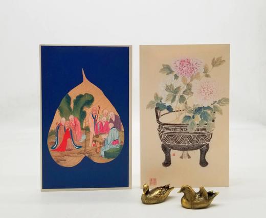 主题笔记本：《菩提叶 十八罗汉》《宿妆隐笑》，100g米色道林纸，21cm*13cm，合售40元。

装帧：锁线薄胶并用帆布包边，可大尺度近180度平摊，随心书写，随意勾画，每册内页160页，18幅图 商品图0