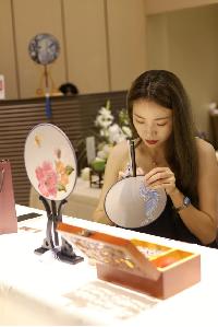 绣片手绣团扇 商品图2