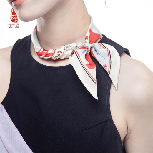 SAINTJOY/上久楷 女式真丝方巾  米红色上久佳人   真丝窄巾 CJS22009 商品图3