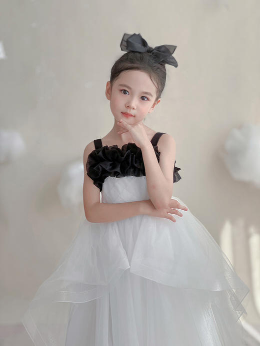 预定福利不退哦~暮雪吊带礼服裙 商品图8