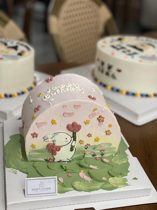 手绘郁金香兔兔奶油蛋糕 商品图0