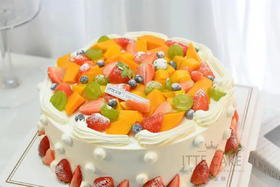 【水果多多】动物奶油、新鲜水果+布丁夹心、原味蛋糕胚；水果奶油蛋糕