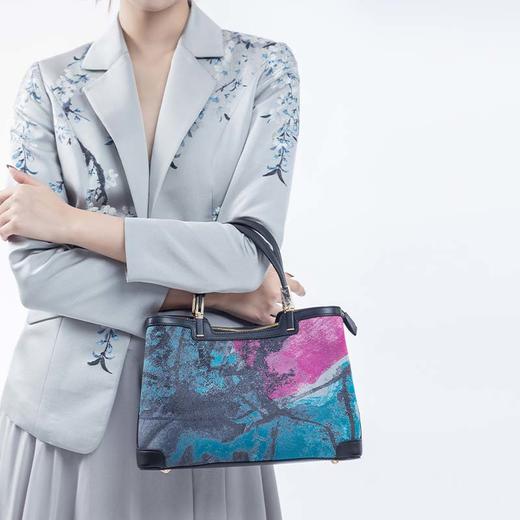 SAINTJOY/上久楷 宋锦女式拎包 蓝紫灰虹涧 BWW18A1901 商品图1