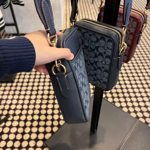 简约百搭款！Coach Sullivan 斜挎包 香布雷色好折￥1250直邮到手！ 商品图2