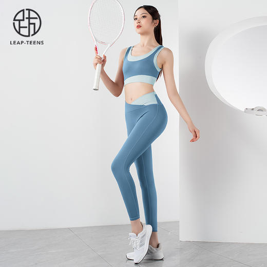 跃牌【欲动春风】系列一体式撞色瑜伽背心一体式胸垫22748裸感无痕交叉腰运动九分裤22381（此款为欧码，建议拍小一码！） 商品图11