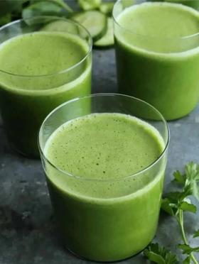  疗愈全球百万人的西芹汁，高振频净化身心，你还没开始喝吗？ 