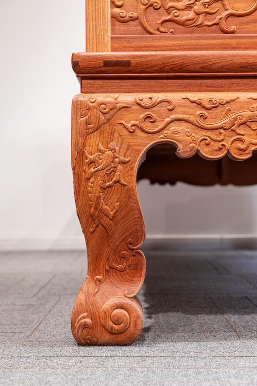 红桥红  家具严选  缅甸花梨（大果紫檀）【198 三弯腿双龙戏珠罗汉床 两件套】 商品图4