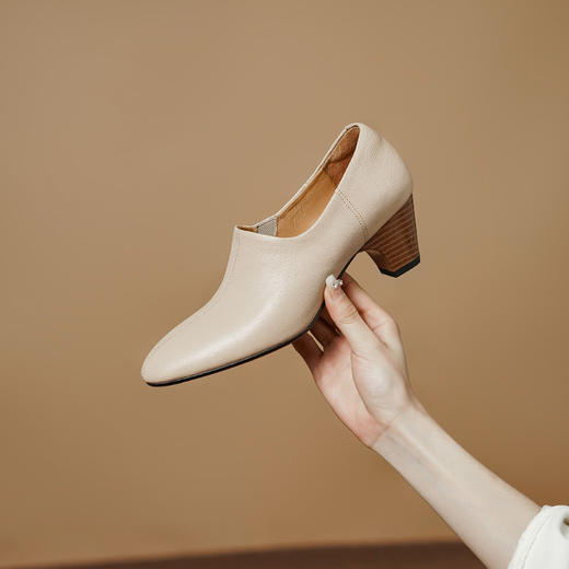 复古舒适，中粗跟头层羊皮深口单鞋PS1227 商品图9