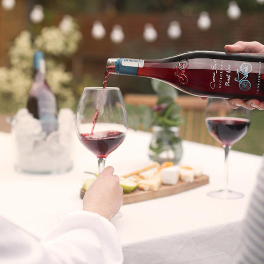 柯诺苏自行车限量版黑比诺  6瓶*750ml  箱装 商品图2