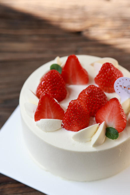 草莓香草布蕾奶油蛋糕 商品图1