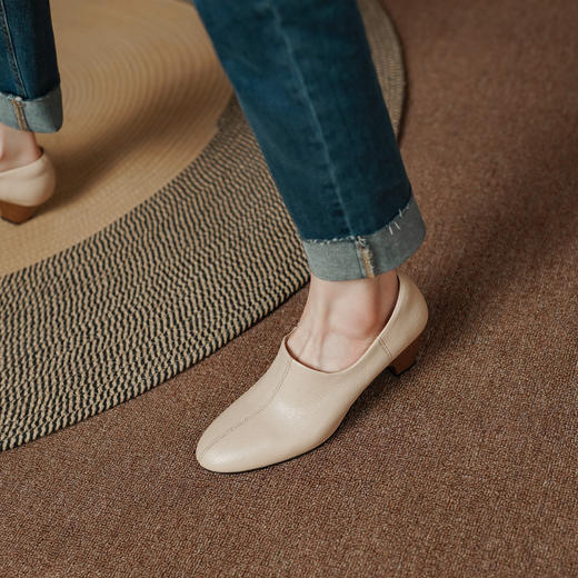 复古舒适，中粗跟头层羊皮深口单鞋PS1227 商品图6