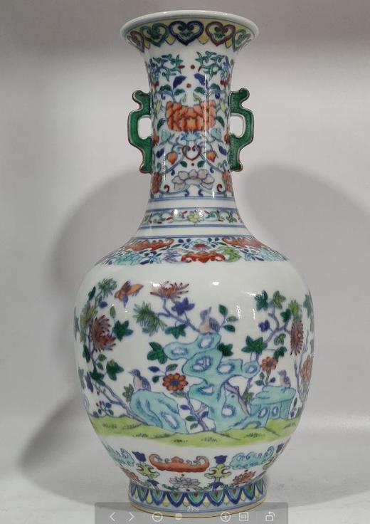 青花斗彩花鸟双耳赏瓶 商品图0