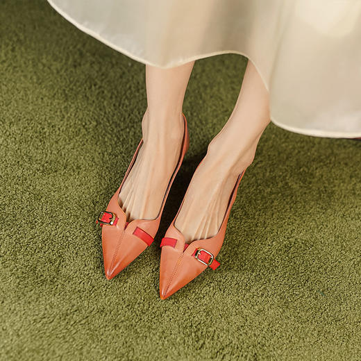 柔软舒适，复古擦色羊皮尖头后空凉鞋LCC-C8942 商品图2