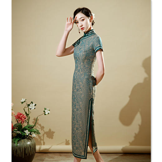 SKY 788037复古民族风长款花罗旗袍 商品图2