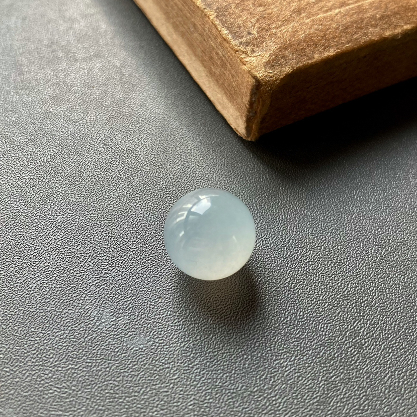 冰种翡翠大珠子