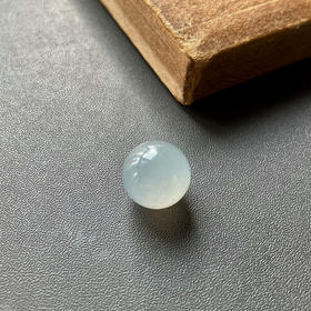 冰种翡翠大珠子