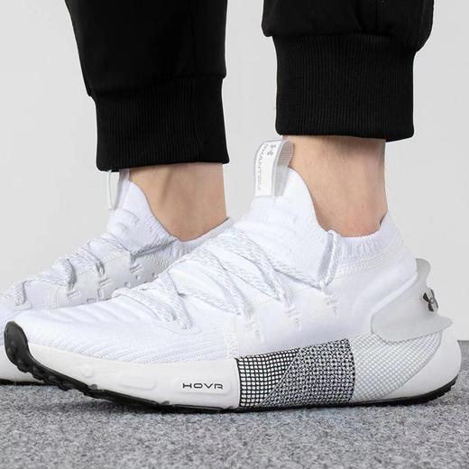 安德玛男女同款跑鞋3025517100 商品图0