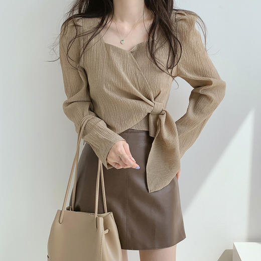 2023春秋上衣设计感韩系方领衬衫泡泡长袖绑带显瘦气质衬衣女 商品图3