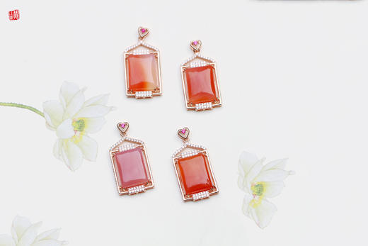 【五彩缤纷】盐源玛瑙吊坠 商品图0