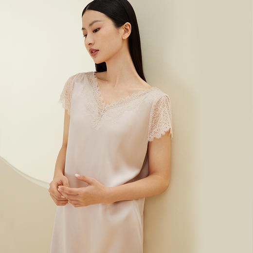 金三塔100%桑蚕丝 优雅纯色睡衣女V领真丝睡裙新品 YSF9B310 商品图1