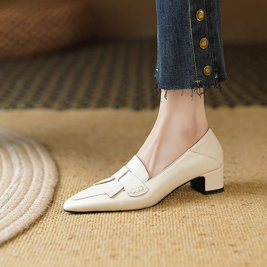 春季新款，尖头真皮纯色中跟皮鞋YD-E252 商品图8