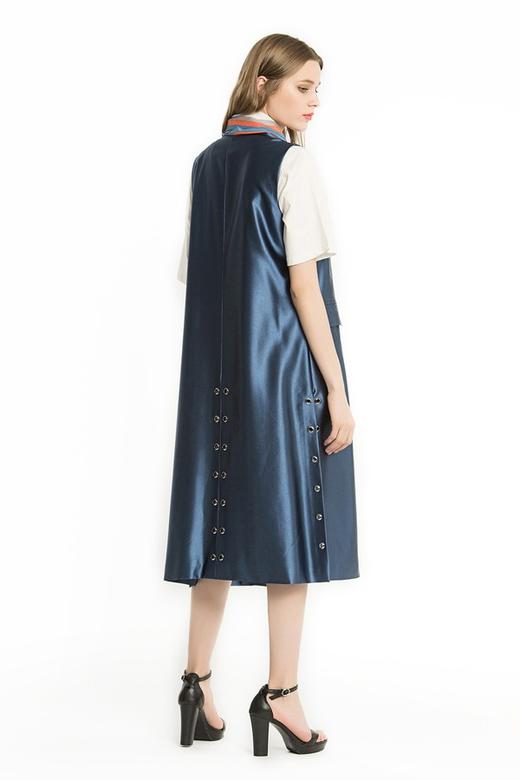 NOIR 金属感电光蓝开衩长马甲 1761 商品图3