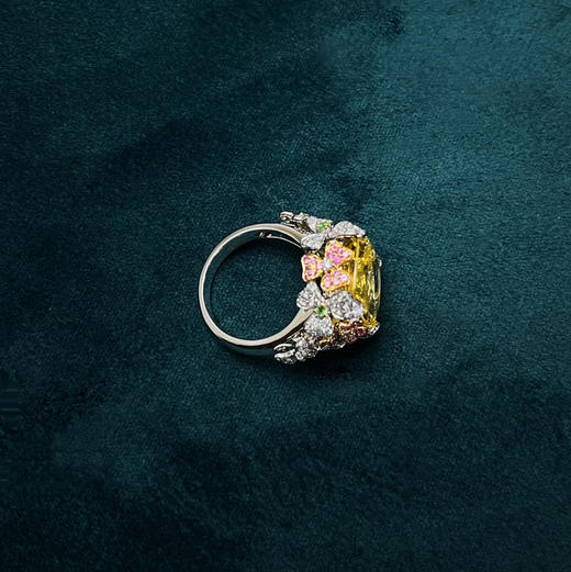 ONLY系列 18K镶钻石、无烧黄色蓝宝石和其他彩色宝石 戒指 商品图2