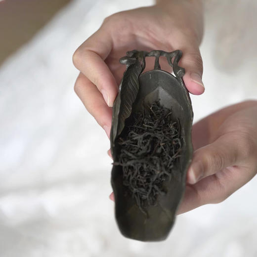 乾茂号造|树叶古锡茶则    规格：长10.6cm  宽4.5cm   高2cm 商品图0
