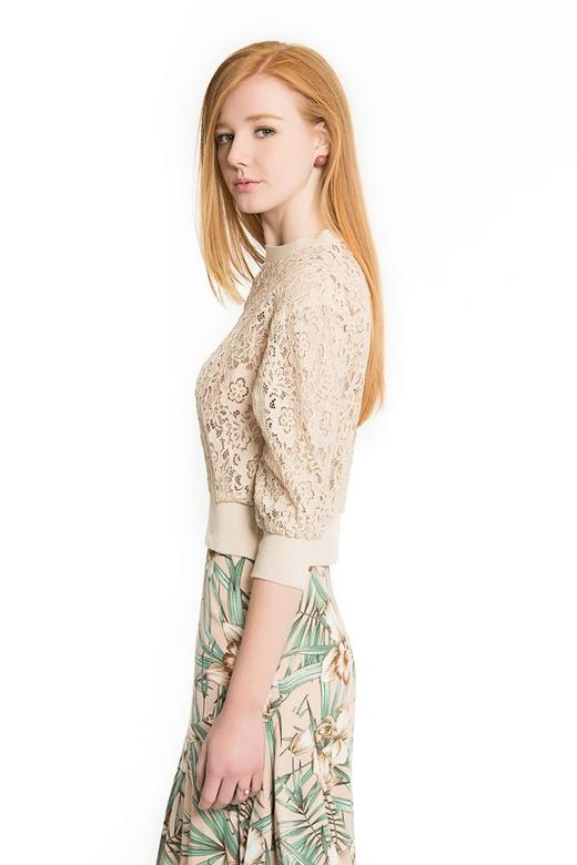 WEN&VI 杏色花朵型镂空上衣 1047 商品图1