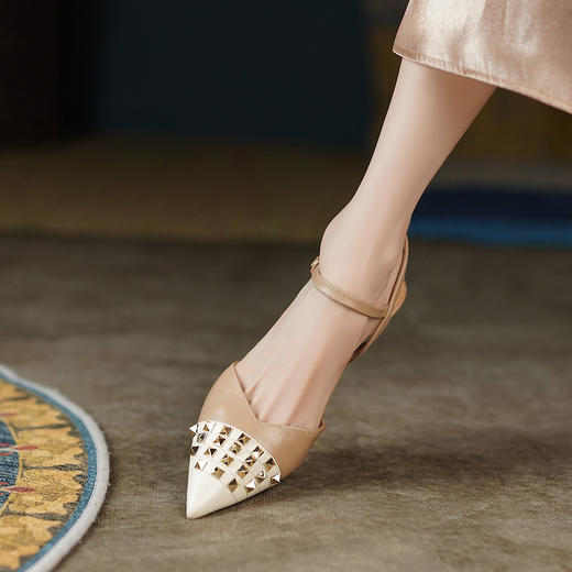 优雅简约，里外全皮高质感铆钉复古包头凉鞋SLK-H319 商品图4