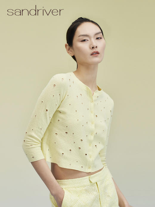 圆领挑孔女开衫 SJS95W036K 商品图3