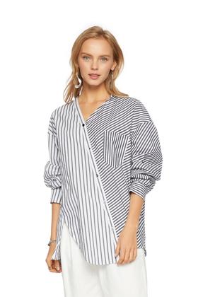 NOIR 条纹拼接斜扣上衣 6117