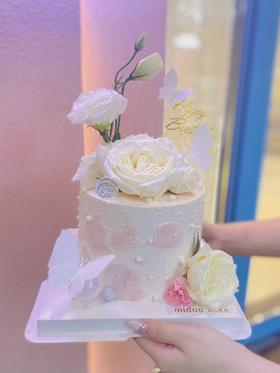 女士款 白色玫瑰花 优雅 唯美 浪漫 鲜花蛋糕
