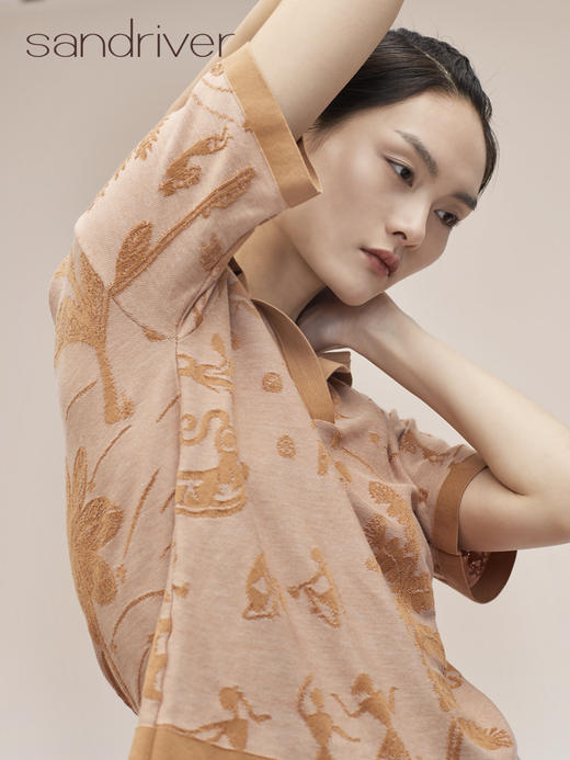 芝麻点提花POLO领提花短袖女上衣 SJS95W050K 商品图8