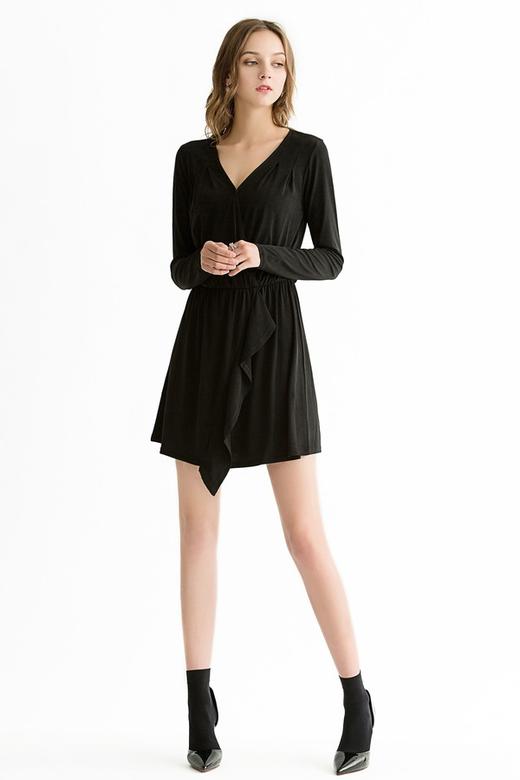 BCBGeneration 黑色包裹式小黑裙 651 商品图0