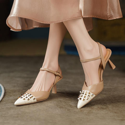 优雅简约，里外全皮高质感铆钉复古包头凉鞋SLK-H319 商品图3