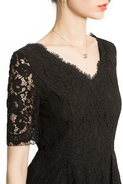 OCTAVIA 黑色V领蕾丝中长连衣裙 1816 商品图3